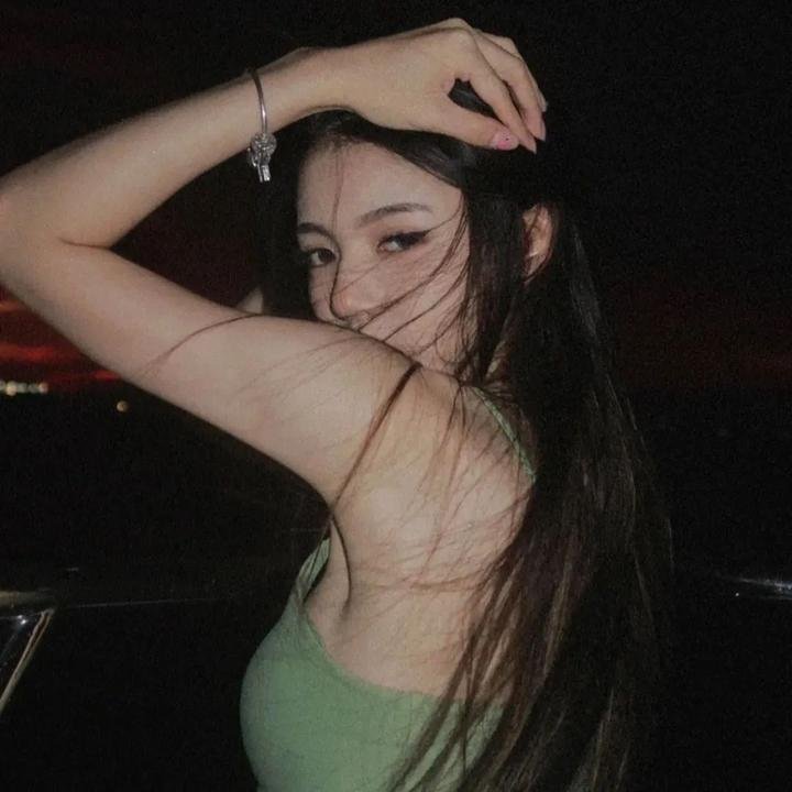 绿衣骑士 封面