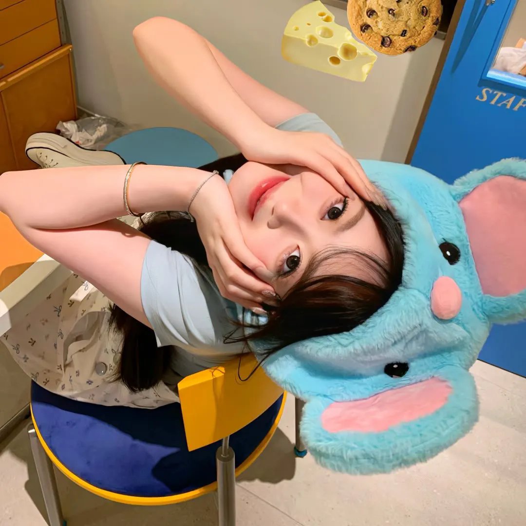 莱克伍德 封面